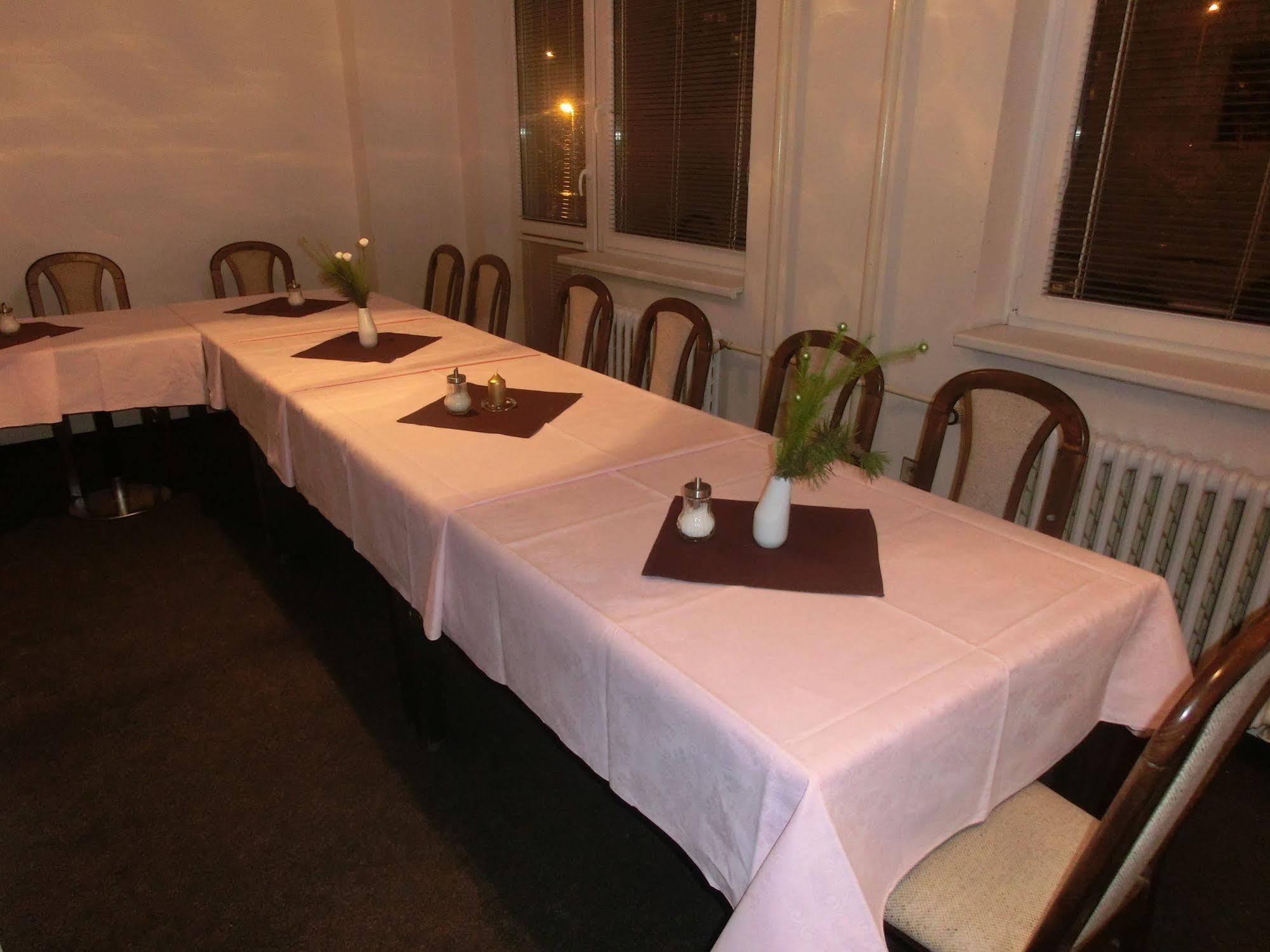 Cladich Pavilions Bed And Breakfast Aldgate Zewnętrze zdjęcie